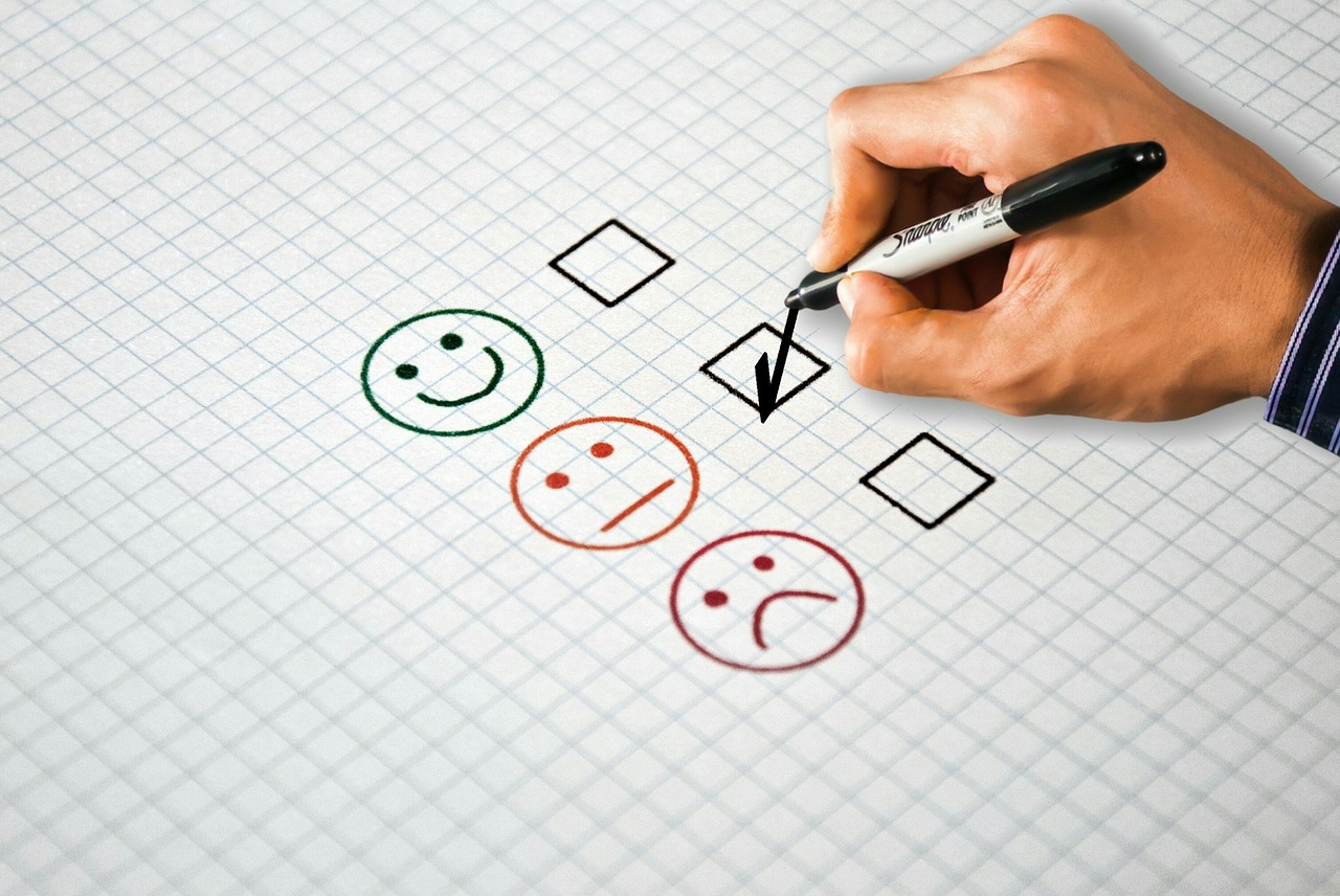 Customer satisfaction survey with a tick mark indicating dissatisfaction