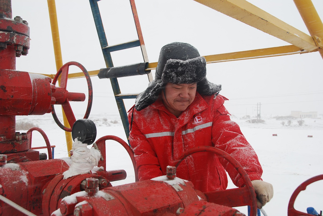 Onshore oil rig worker braves harsh winter conditions