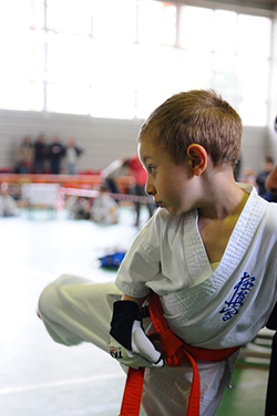kid kicking
